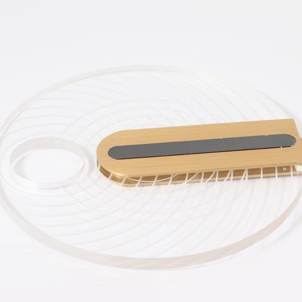 Créatif intérieur maison grenier chambre à coucher côté lit Escalier d'étude Décoration intérieure