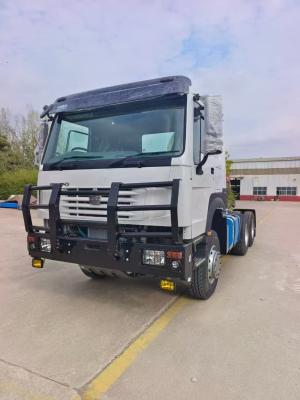 Used SINOTRUK HOWO 380HP 6x4 Tractor Head with Manual Transmission