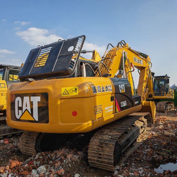 Durable CAT Excavator Engine with Net Flywheel Power of 31.1 KW 41.7 Hp Maximum Digging Depth of 6.5 M