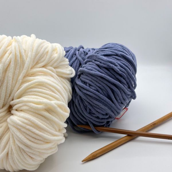 1/1.1NM  Velvet Yarn For Cozy Blankets And Hand Knitting Baby Blanket