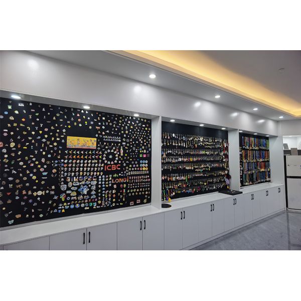 Промокост из резины из ПВХ с блеском