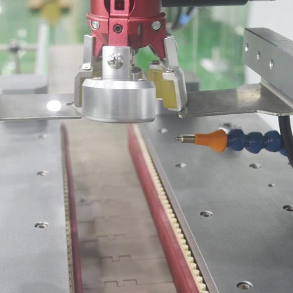 PET Bottle Screw Capping Machine with Single Head Automatic Screw Tightening
