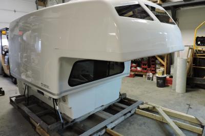 Custom Recreational Vehicle Accessories Hand Lay Up RTM SMC Technique