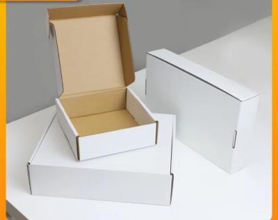 15x15x5cm Biodegradable Corrugated Paper Box Plain White Folding Paper Box