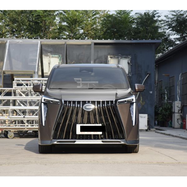 Бензин водя версии 2.0T большой MPV серии 390T Zhizun Trumpchi M8 2021