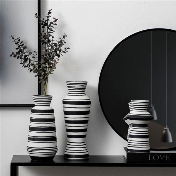 Nordic European Style Modern Stripe Home Decor Bud Vase Wedding Centerpiece Art Ornament Ceramic Vase For Flower