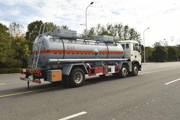 Custom Sinotruk Fuel Oil Tanker Truck 8x4 6x4 4x2 30000 Liters AW507 Aluminum Alloy