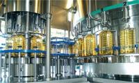 Machine de capsulage de l'huile de friture 10000BPH de remplissage de bouteilles comestible à grande vitesse de plastique