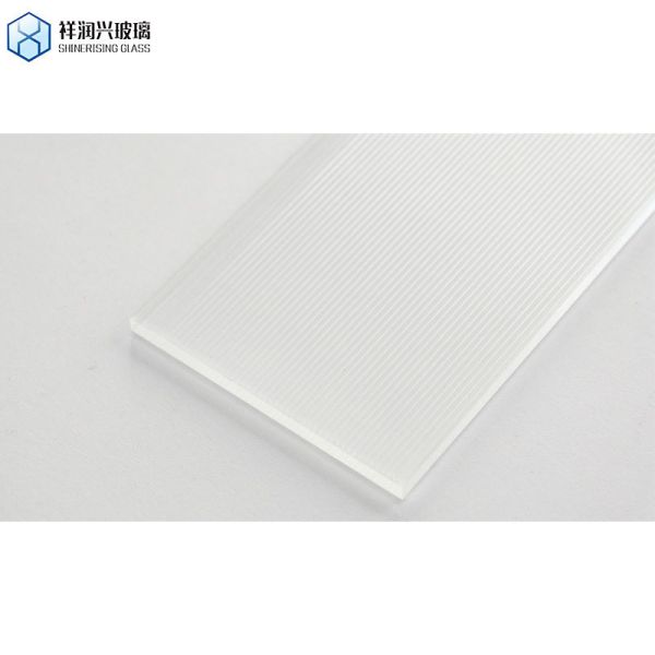 Customized 1.6-4mm Cloth Pattern Solar Glass with Coated Photovoltaic Glass and Demand