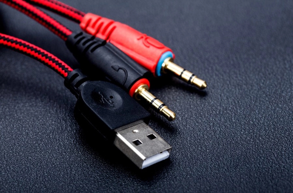 Пластиковый шлемофон игры ПК 3.5jack 2.1M с Mic