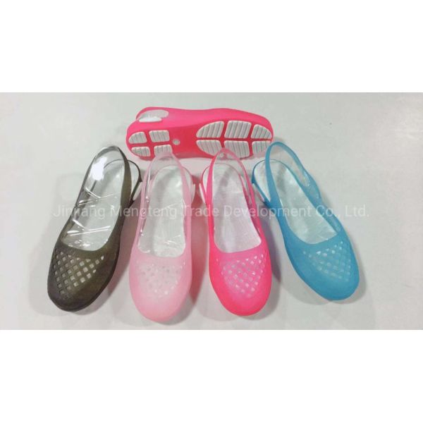 Lightweight Colorful Women Jelly Sandals New Style For Summer