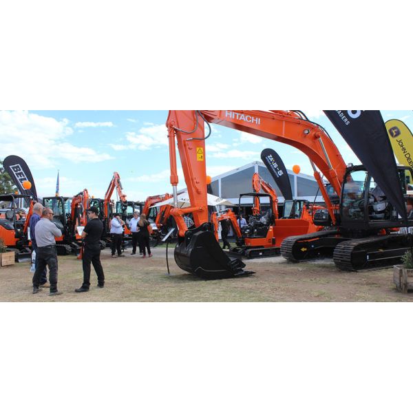 CAT307E second-hand excavator, perfect performance, fast action, low price, two years quality guarantee