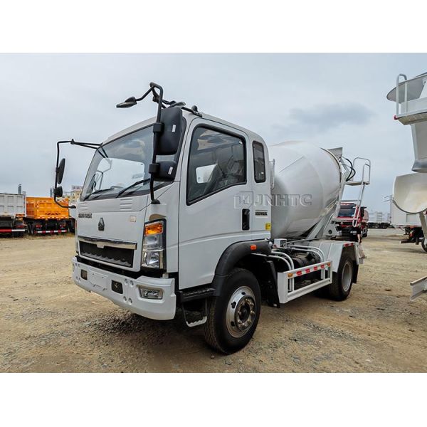 Vente à chaud HOWO 5 mètres cubes Camion mélangeur de béton Camion mélangeur de béton/machines de béton