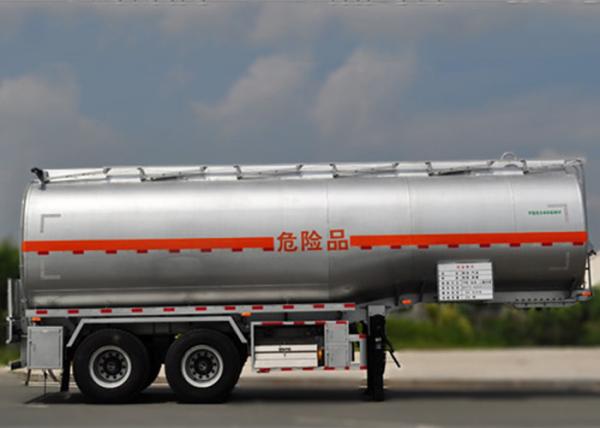 remolque del petrolero del acero de carbono de los árboles 28000L 2 para el tránsito de gasolina y aceite y diesel