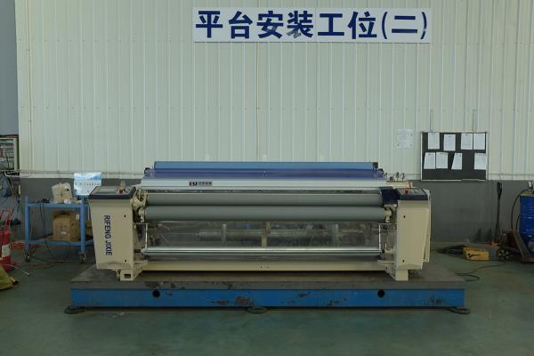 1000 RPM Electronic Dobby Loom  3.6m Water Jet Looms Textile Warping Machine