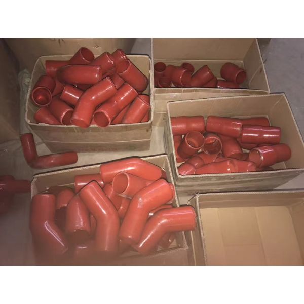 Экструзия труб 100% силикона девственницы красная для ролика короны или масла воздуха воды передачи