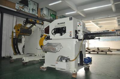 3 em 1 cortina Rod do alimentador da niveladora do NC que carimba a tecnologia de processamento automatizada