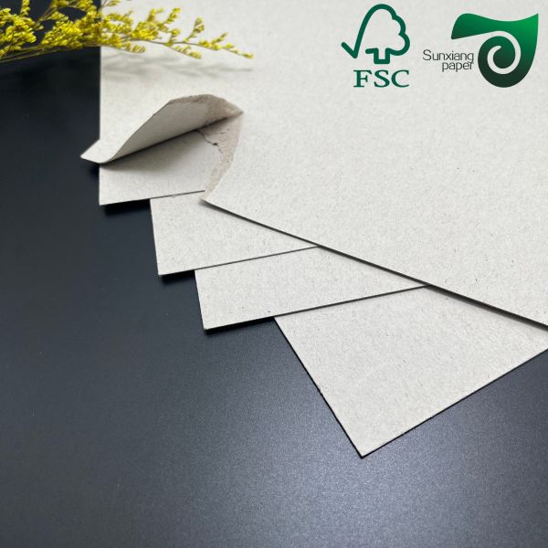 Cartón laminado certificado FSC para encuadernación de libros 1mm 1.4mm 2mm 2.5mm Color único Negro Azul Verde