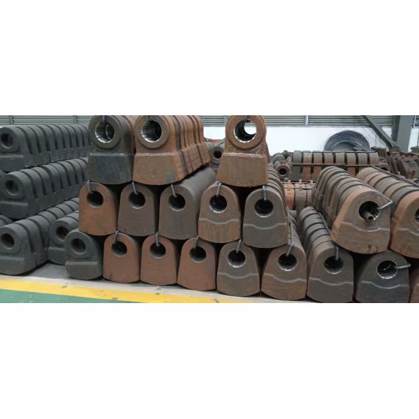 High Chromium Cast Iron Hammer Head - Wear Resistant Crusher Hammer for Enhanced Crushing Efficiency in Mining