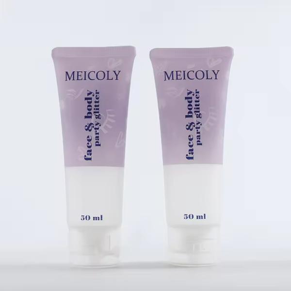 Tuyaux cosmétiques transparents personnalisés à bouchon de retour Tuyaux en plastique vides 50 ml