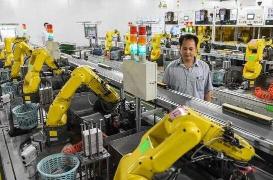 Electronic Robotic Packaging Machinery , Robot Packer 12 Months Warranty