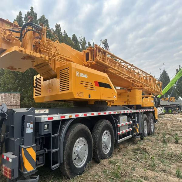XCMG QY85KA Used Crane Trucks Heavy Equipment 85T