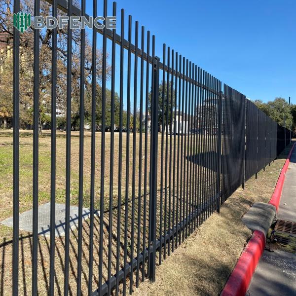 Robust Tubular Steel Fence Heavy-Duty Construction