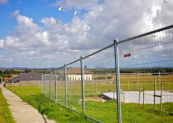 Hot Dipped Galvanized Steel Building Site Security Fence 6 X 12 Feet With Flat Feet
