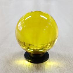 Compre diretamente a fabricação do ofício de China as melhores crianças da casa do preço bola acrílica clara do brinquedo da resina do jogo da bola 50MM bola acrílica colorida