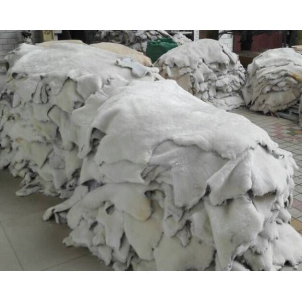 Winter soft lined dressing leather gloves