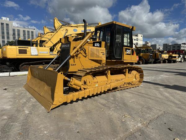 ターボチャージャー付き3306エンジン搭載のCAT D7G2ブルドーザー（中古）