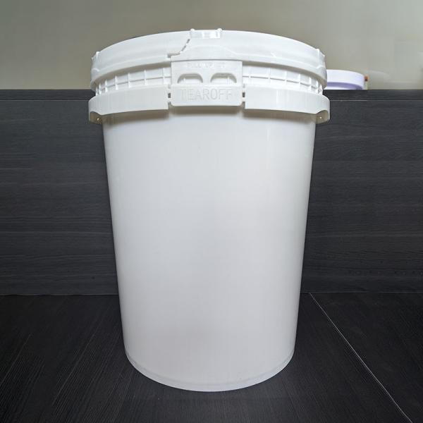 Secure Sealing Plastic Lid Machine Oil Engine Oil Bucket With Stackable Integrated Handle