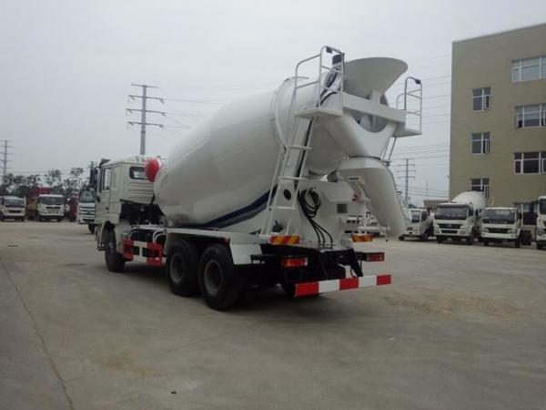 Dongfeng 6*4 10 Cubic Meters Cement Mixing Truck With 13870kg Curb Weight