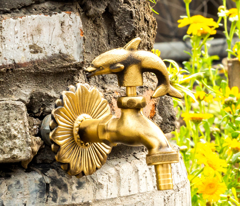 Animal Shaped Handle Antique Brass Outdoor Water Tap And Sprayer