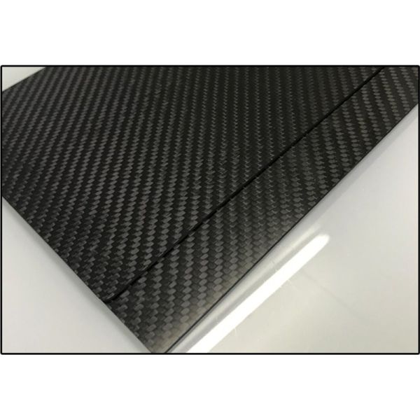 ISO9001 Carbon Fiber Rods And Tubes , Shinning Type 1.5mm Carbon Fiber Sheet