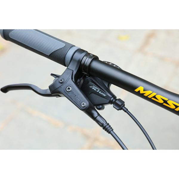 Presente de Natal para adolescentes de bicicleta de montanha de 24 velocidades com estrutura de titânio e design durável