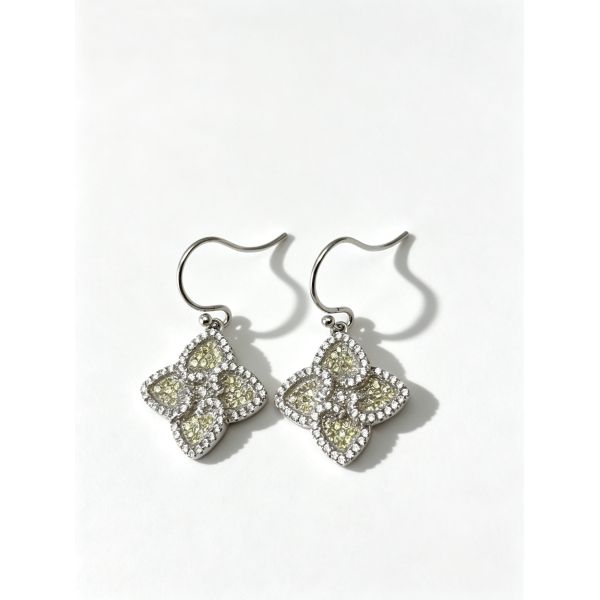 2026 Summer Silver Earrings Sterling CZ Pointy Lucky Four-Leaf Clover Colorful Apple Green +White CZ Suitable for Casual and Formal Events Dangle Earring Hook, Fashion Sterling Silver Earrings