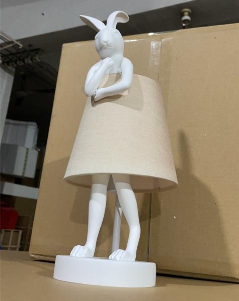 Modern Resin Table Lamp Nordic Creative Designer Rogue Rabbit Light（WH-MTB-267)