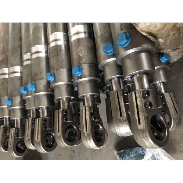 Под цилиндром подъема тела гидравлическим для аграрного корабля тележки фермы