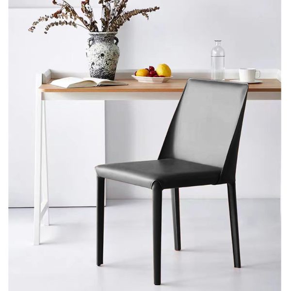 Steel Leg Italian Style Dining Chairs Comfortable Seating Saddle Leather Chair