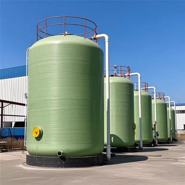 UV Resistant Large Fiberglass Tanks For Storing Acid And Alkali Solutions Frp Storage Tanks