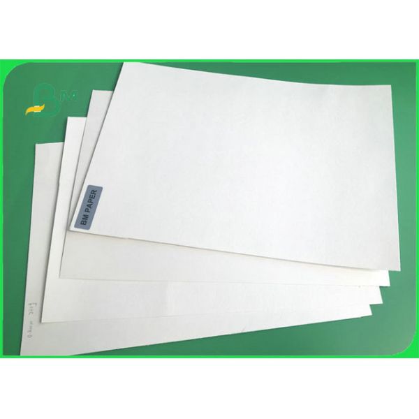 le petit pain de papier de carton de 0.3mm 0.4mm 0.5mm, papier absorbant de parfum blanc naturel couvre 600mm x 800mm