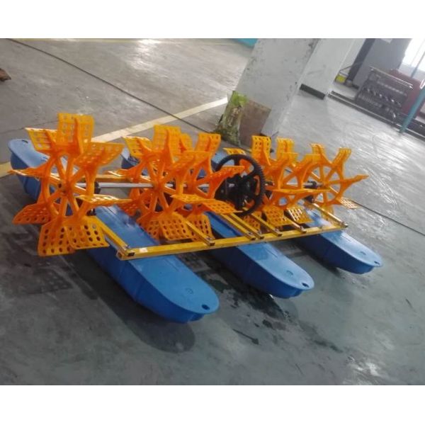 Waterwheel Aerator / paddle Wheel Aeration Equipment / Shrimp Pond Aerator