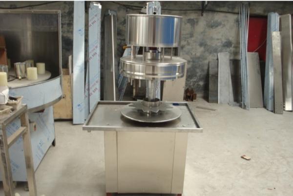 Semi Automatic 1500b/h Water Bottles Filling Machine for Consistent Performance