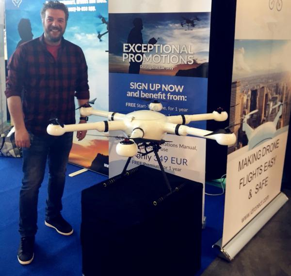 Hexacopter Drone for Surveillance.40-60mins duration 5km flight distance and 5km video transmission