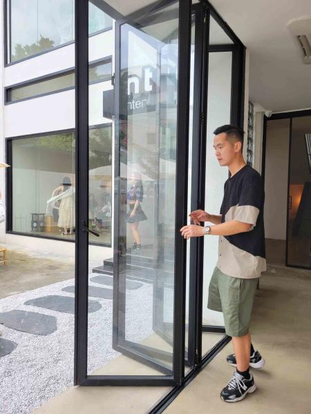 Portas Dobráveis de Alumínio de Alturas Personalizadas Portas Dobráveis Residenciais Revestidas em Pó