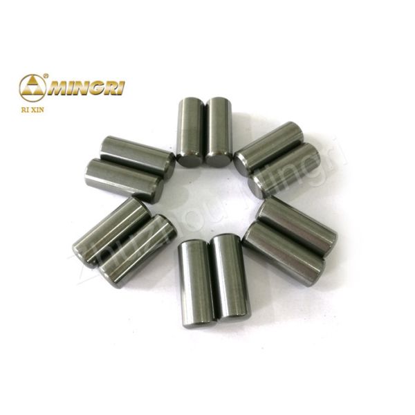 身につけられる炭化タングステンのローラー