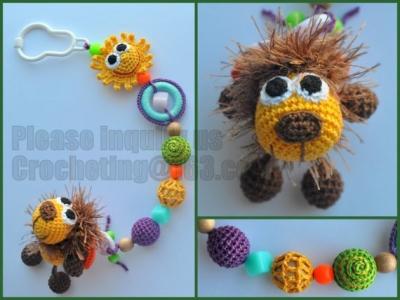 wood bead pacifier clip, non-toxic, baby shower gift, dummy holder, amigurumi