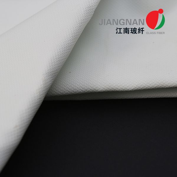 Isole la couverture du feu de fibre de verre de suppression de raies pour l'évasion