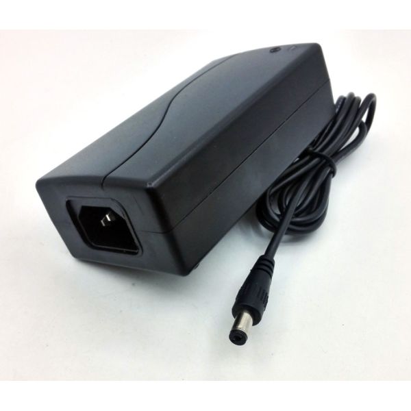 Free shipping!! AC 100-240V DC 12V 6A Power Supply Adapter with US/UK/AU/EU plug For LED Strip Light 3528 5050 light